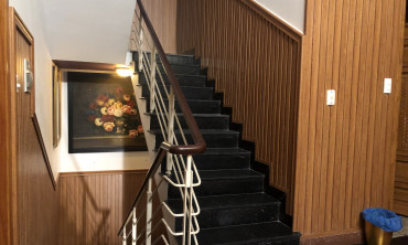 Thi công ốp lamri bằng tấm lam sóng Hobi Wood